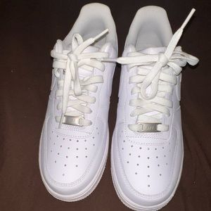 White Airforce 1’s